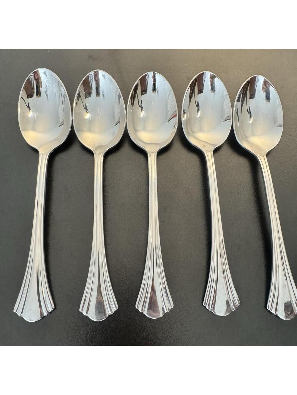 Reed & Barton Covington 5 Stainless Oval Soup Spoons 6 3/4"